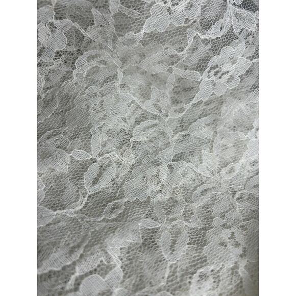 70” X 92” French Lace Tablecloth With Scalloped Edges White - Picture 7 of 7